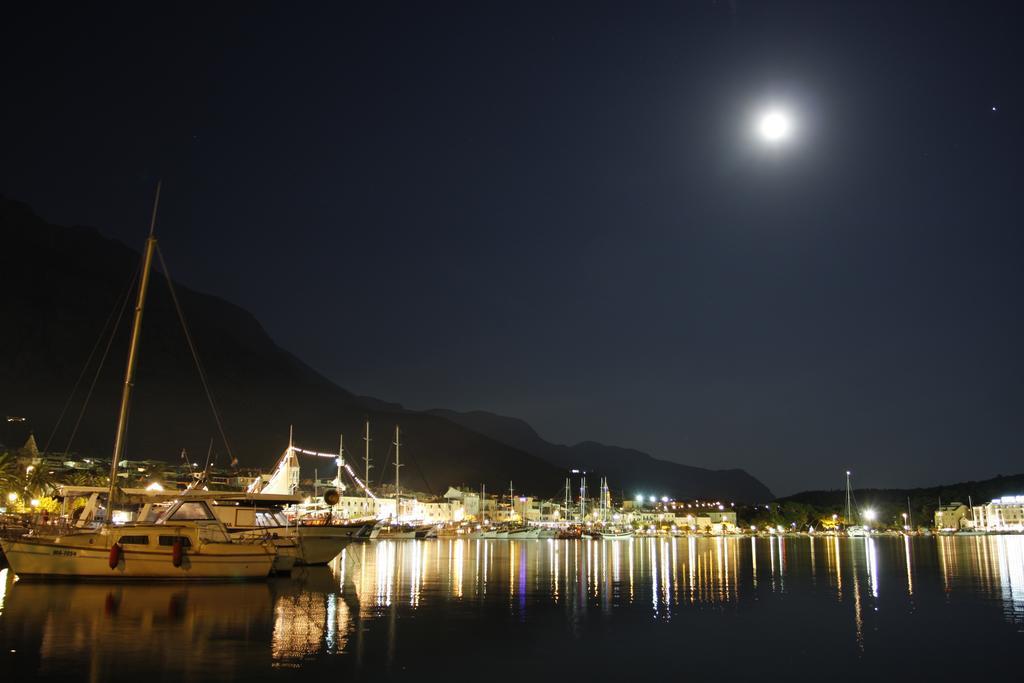 Apartment Vista Makarska Bagian luar foto